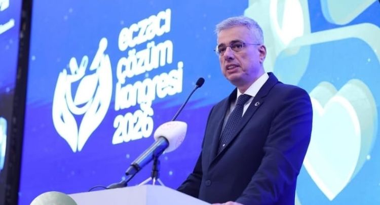 Sağlık Bakanı Memişoğlu, Eczacılık Kongresi’nde